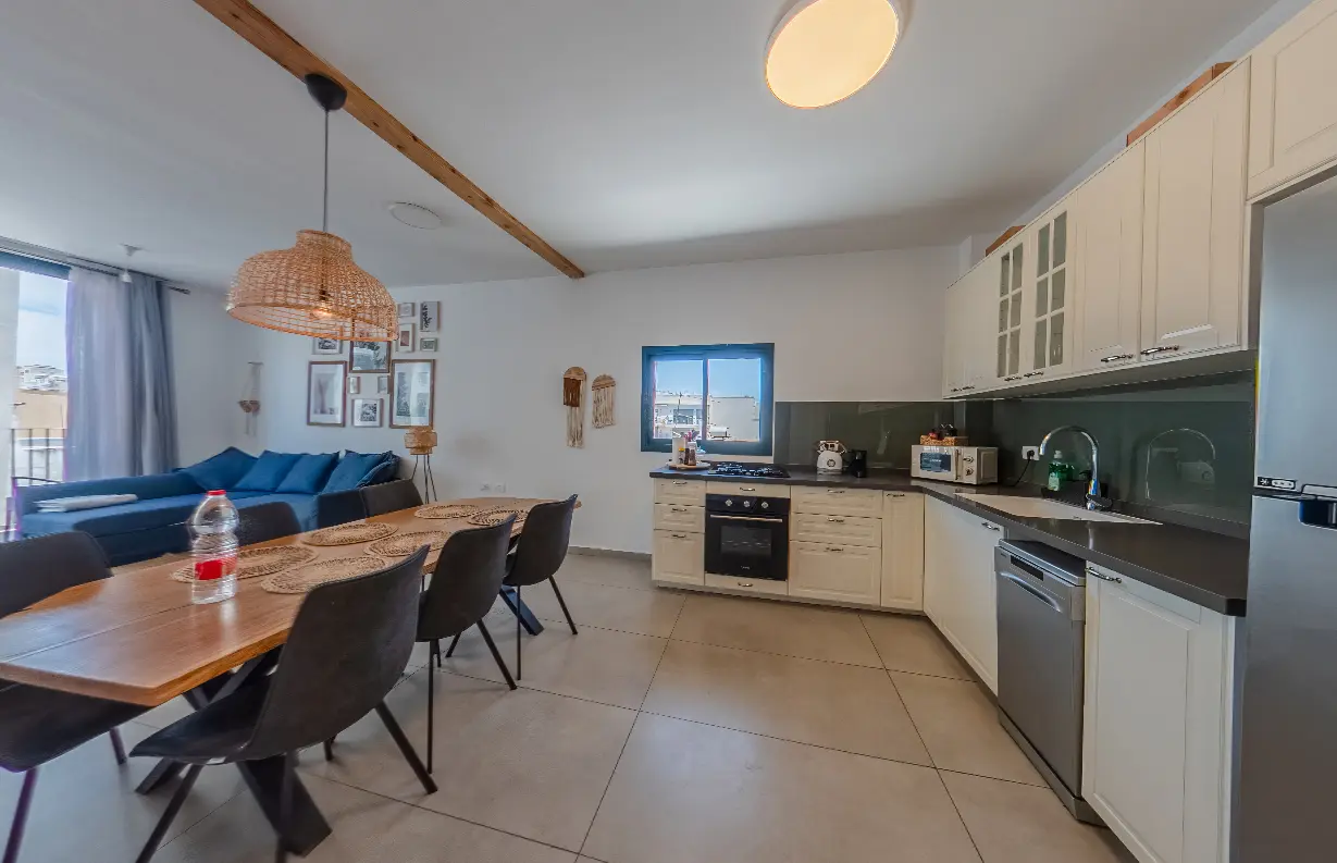 דירה עם 2 מרפסות